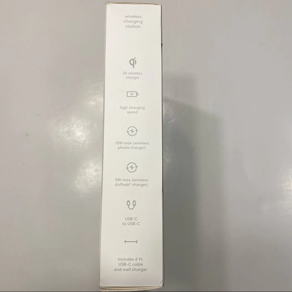 NWT Heyday Qi Enabled Wireless Charging Station AirPod Compatibility